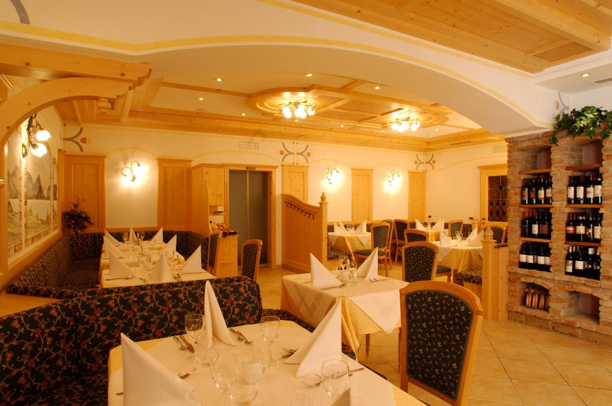 Hotel Falzares Сан-Кассиано Экстерьер фото