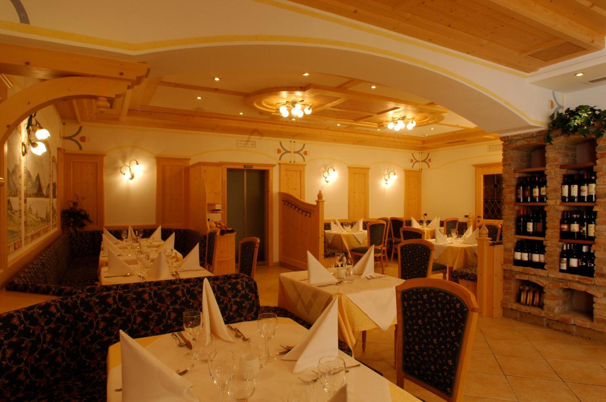 Hotel Falzares Сан-Кассиано Экстерьер фото